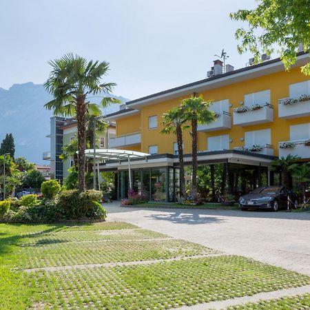 Appartamento Campagnola Mansardato Con Soppalco Riva del Garda Exteriér fotografie