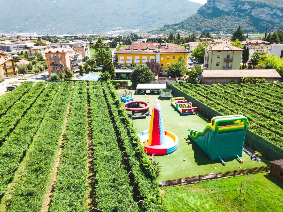 Appartamento Campagnola Mansardato Con Soppalco Riva del Garda Exteriér fotografie