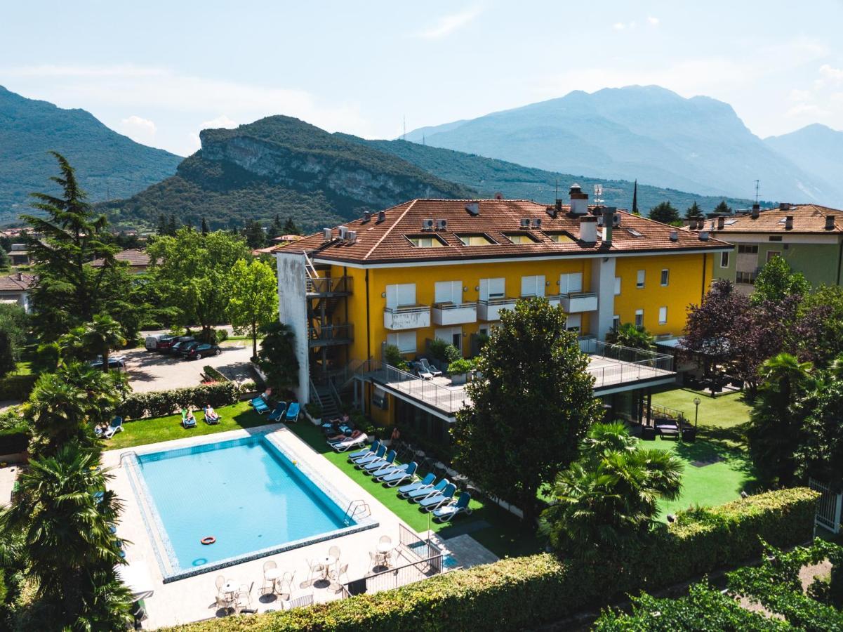 Appartamento Campagnola Mansardato Con Soppalco Riva del Garda Exteriér fotografie