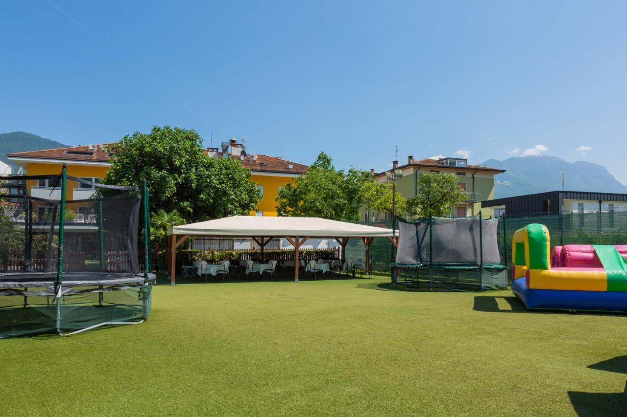 Appartamento Campagnola Mansardato Con Soppalco Riva del Garda Exteriér fotografie